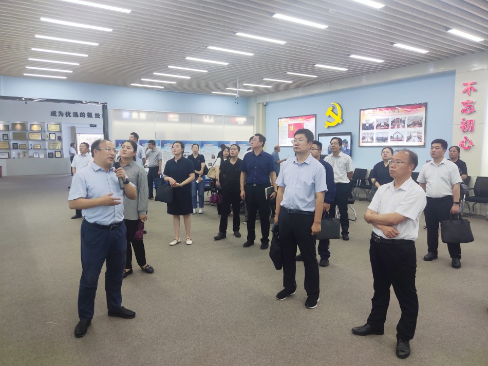 2024年7月17日，市國(guó)資委系統(tǒng)在公司開(kāi)展“三組聯(lián)建”現(xiàn)場(chǎng)觀摩1（公司展廳）_副本